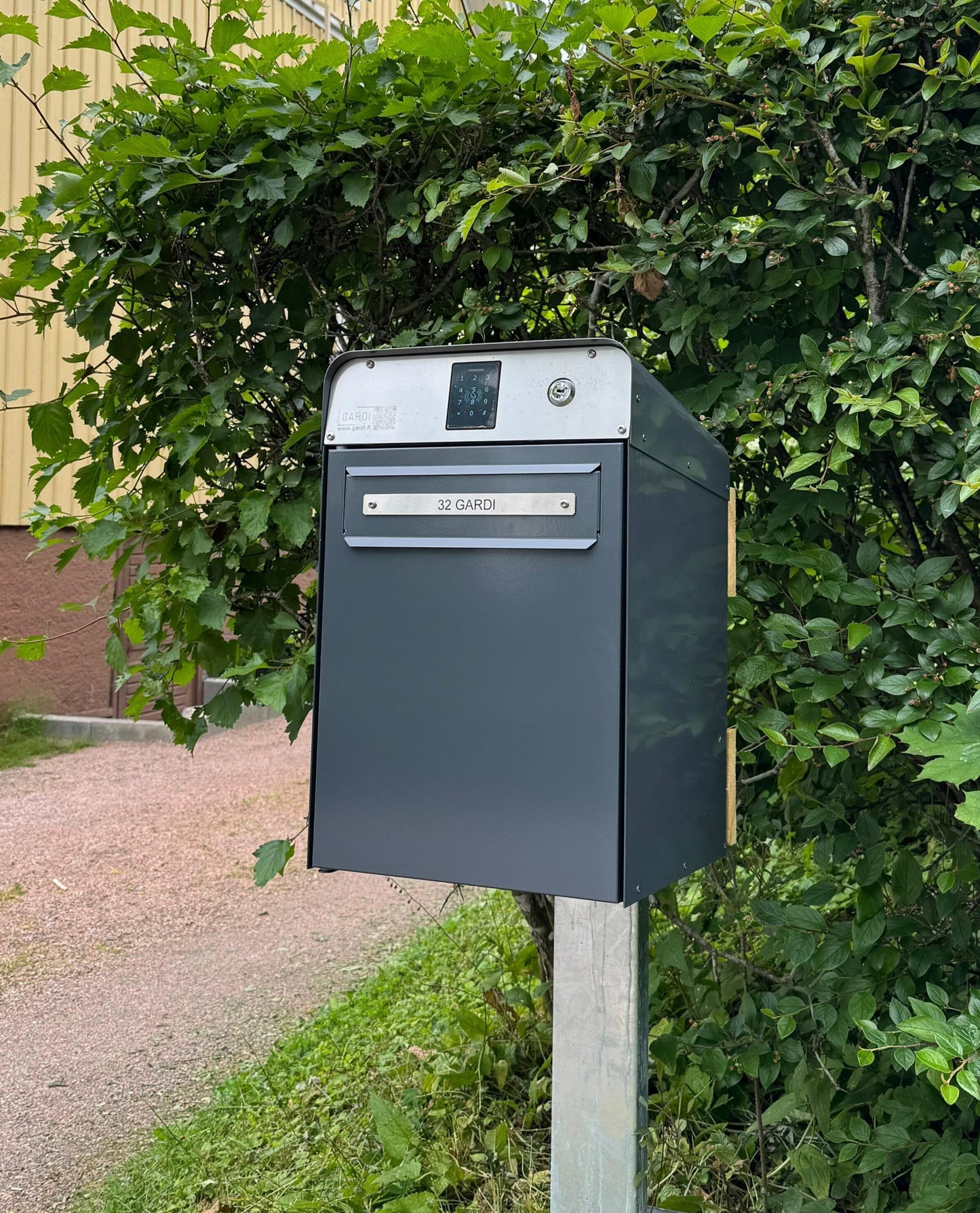 GARDI 32 - Älykäs postilaatikko
